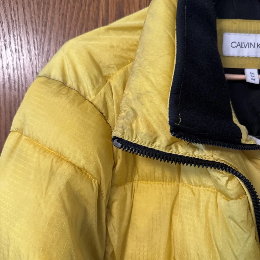 Calvin Klein Yellow Puffer Jacket Size Med Quilted Insulated Lightweight CK Logo